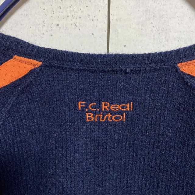 F.C.R.B.(エフシーアールビー)のNIKE×FCRB/Bristol ニットセーター　ネイビー　オレンジ　M 古着 メンズのトップス(ニット/セーター)の商品写真