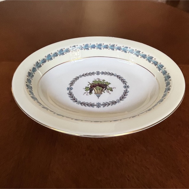 WEDGWOOD - 【黒壺美品】ウェッジウッド☆アップルドア☆オーバル深皿