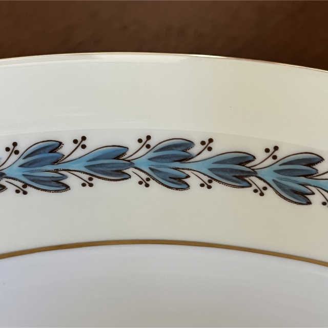 WEDGWOOD - 【黒壺美品】ウェッジウッド☆アップルドア☆オーバル深皿