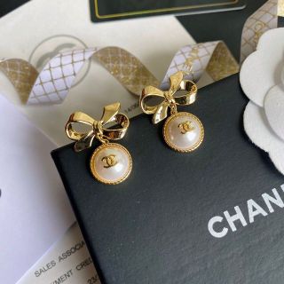 シャネル 新作 ピアスの通販 100点以上 | CHANELのレディースを買う ...