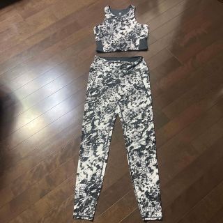 エイチアンドエム(H&M)の【美品】H&M SPORT ヨガウェア　スポーツウェア　(ヨガ)