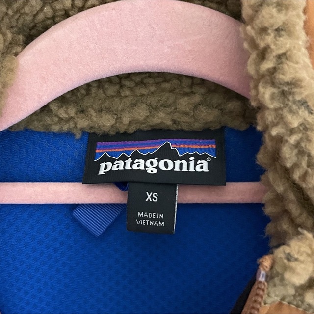 patagonia(パタゴニア)の【PATAGONIA/パタゴニア】ウィメンズ　レトロX/Nest Brown  レディースのジャケット/アウター(その他)の商品写真