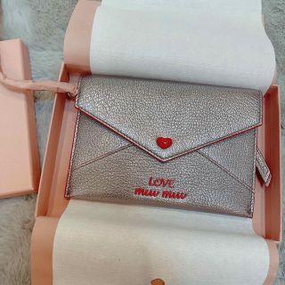 人気商品ランキング 新品未使用 miumiu マドラスラブエンベロープ