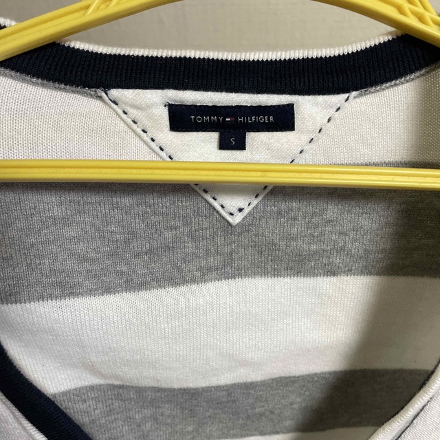 TOMMY HILFIGER(トミーヒルフィガー)のTommy ヒルフィガ-ニットカーデイひざ丈ワンピース レディースのワンピース(ひざ丈ワンピース)の商品写真