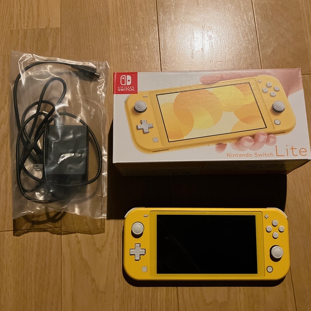 Nintendo Switch Lite イエロー