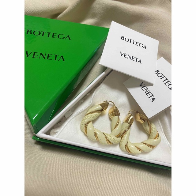 Bottega Veneta(ボッテガヴェネタ)のBOTTEGA VENETA ピアス　 レディースのアクセサリー(ピアス)の商品写真