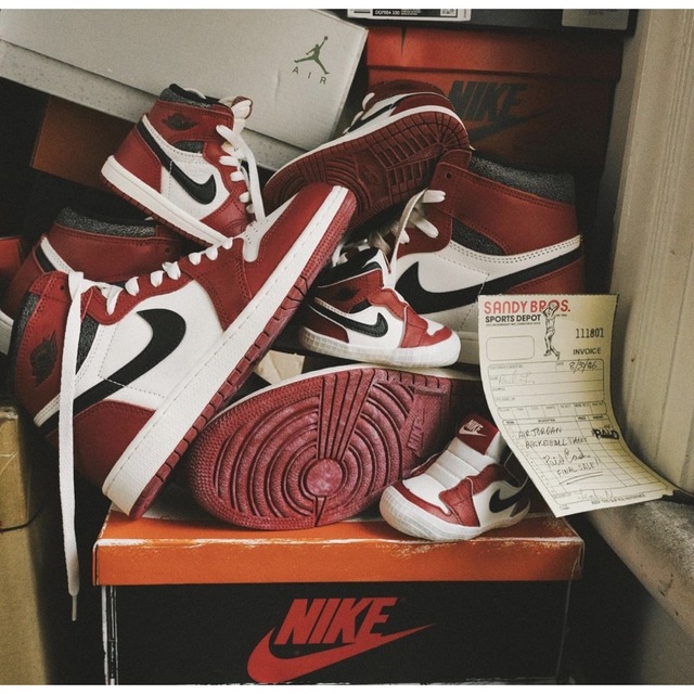 Jordan Brand（NIKE）(ジョーダン)のNIKE AIR JORDAN 1 RETRO HIGH OG CHICAGO メンズの靴/シューズ(スニーカー)の商品写真