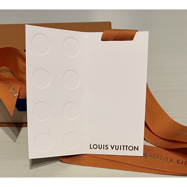 LOUIS VUITTON(ルイヴィトン)の箱、リボン、メッセージカードセット インテリア/住まい/日用品のオフィス用品(ラッピング/包装)の商品写真