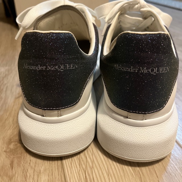 Alexander McQueen(アレキサンダーマックイーン)のAlexander McQUEEN オーバーサイズドスニーカー メンズの靴/シューズ(スニーカー)の商品写真