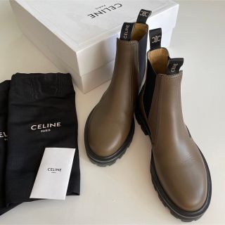 セフィーヌ(CEFINE)のCeline マーガレットチェルシーブーツ　カーキ(ブーツ)