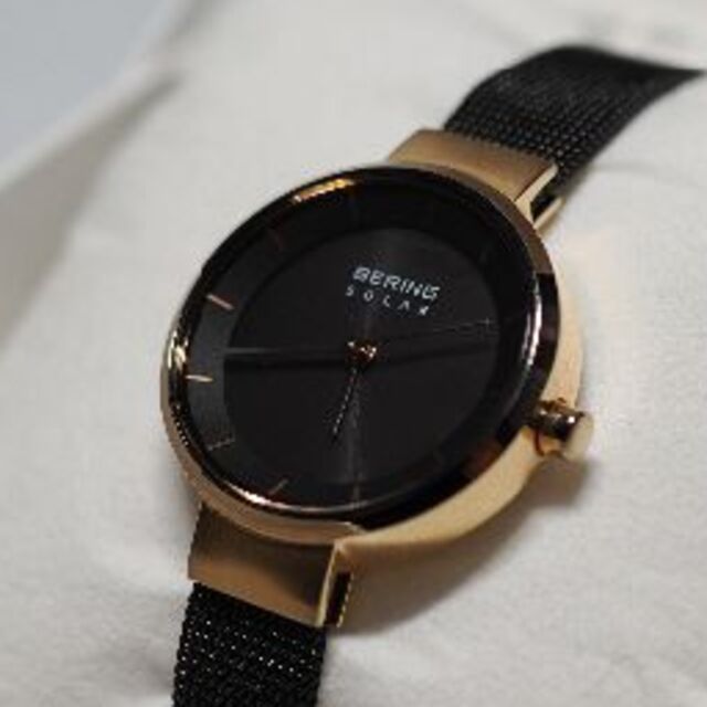 BERING(ベーリング)のBERING SCANDINAVIAN SOLAR 14627-166 腕時計 レディースのファッション小物(腕時計)の商品写真