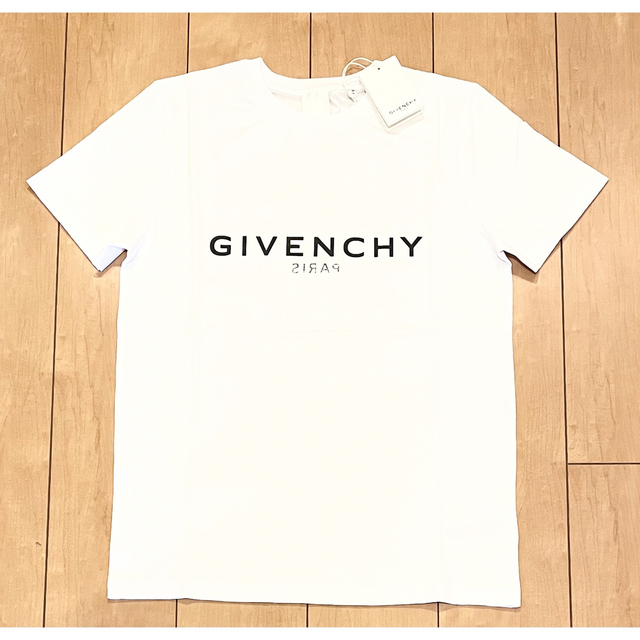 新品☆GIVENCHYジバンシー　Tシャツ