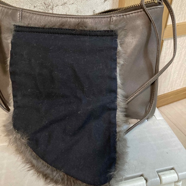 ファーバック レディースのバッグ(ショルダーバッグ)の商品写真