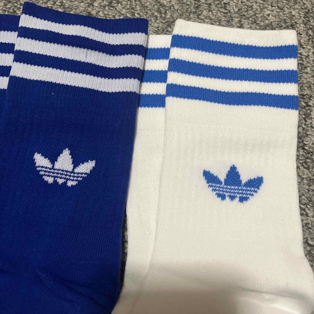 adidas(アディダス)のTHN CREW SOCKS アディダスオリジナルス　3足セット メンズのレッグウェア(ソックス)の商品写真