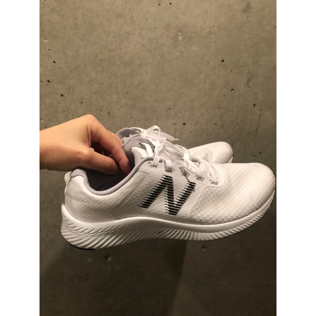 New Balance(ニューバランス)のニューバランス　スニーカー　白 レディースの靴/シューズ(スニーカー)の商品写真