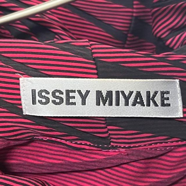 【極美品】2017 ISSEY MIYAKE ベイクドプリーツ 3D トップス