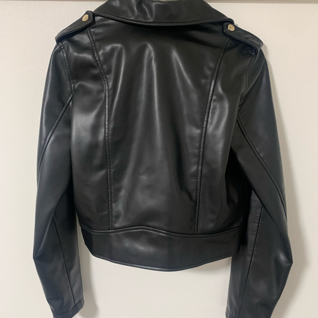 ZARA(ザラ)のzara ライダース ジャケット フェイク レザー レディースのジャケット/アウター(ライダースジャケット)の商品写真