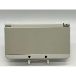 【美品】Newニンテンドー3DS ホワイト 本体 任天堂 きせかえ