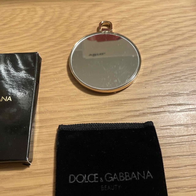 DOLCE&GABBANA(ドルチェアンドガッバーナ)の『DOLCE & GABBANA』ビューティー　オリジナルマヨルカミラー！ レディースのファッション小物(ミラー)の商品写真