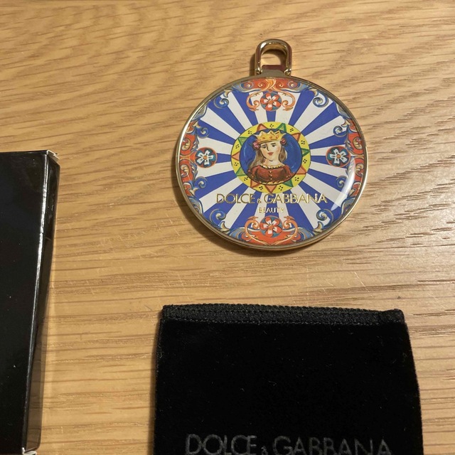 DOLCE&GABBANA(ドルチェアンドガッバーナ)の『DOLCE & GABBANA』ビューティー　オリジナルマヨルカミラー！ レディースのファッション小物(ミラー)の商品写真