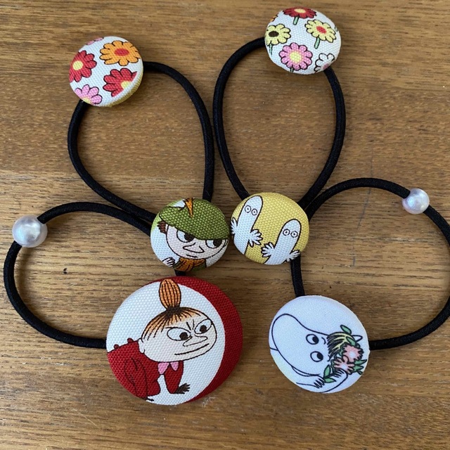 MOOMIN(ムーミン)のムーミン　ミイ　スナフキン　くるみぼたんゴム　まとめ売り ハンドメイドのアクセサリー(ヘアアクセサリー)の商品写真