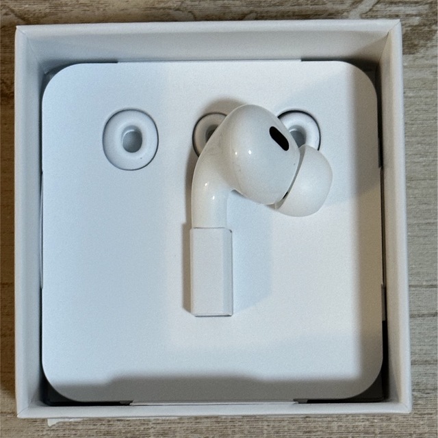 逸品】 Apple AirPods pro 2 新品 右耳 エアーポッズ 純正品 aob.adv.br