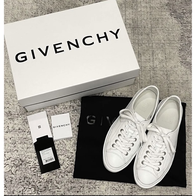 Givenchy】レザー シティ スニーカー - cert.vohrawoundcare.com