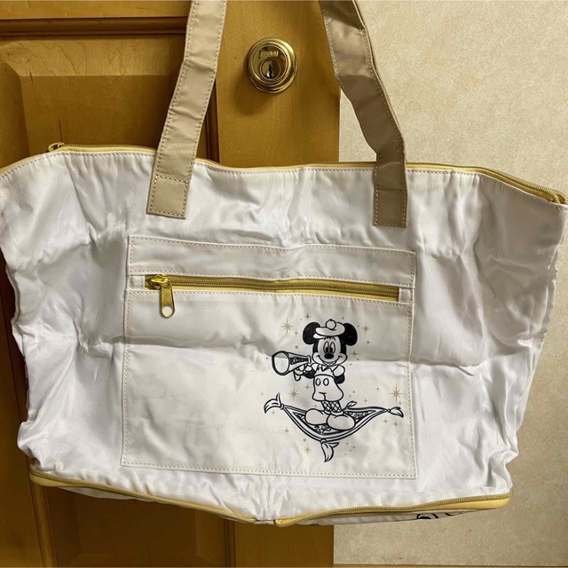 Disney(ディズニー)の新品⭐︎ディズニー　周年限定柄　折りたたみエコバッグ　ミッキー エンタメ/ホビーのおもちゃ/ぬいぐるみ(キャラクターグッズ)の商品写真