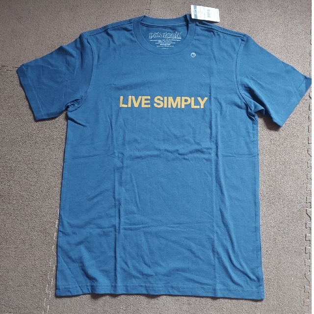 patagonia(パタゴニア)のpatagonia　メンズTシャツ　M's Live SimplyText T メンズのトップス(Tシャツ/カットソー(半袖/袖なし))の商品写真