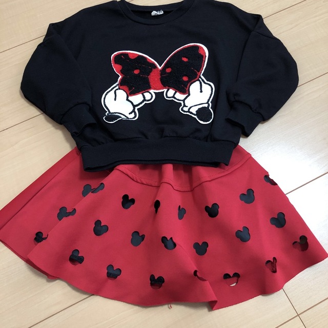 ミニーちゃんセットアップ　上黒　下赤90 キッズ/ベビー/マタニティのキッズ服女の子用(90cm~)(その他)の商品写真