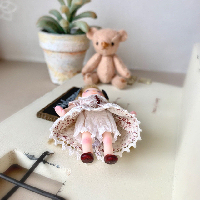 手作りの小さいお人形さん ミニドール