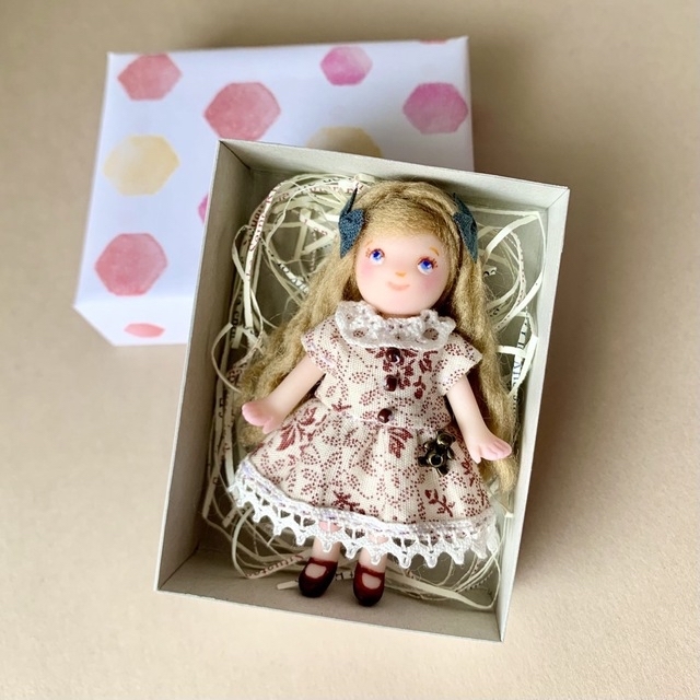 手作りの小さいお人形さん ミニドール