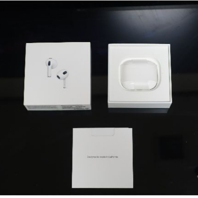 Apple(アップル)の【未使用品】保証付き Apple Airpods (第3世代) MME73J/A スマホ/家電/カメラのオーディオ機器(ヘッドフォン/イヤフォン)の商品写真