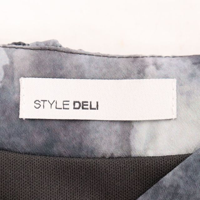 STYLE DELI(スタイルデリ)のSTYLE DELI　スタイルデリ　にじみアート柄2wayスモックワンピース　 レディースのワンピース(ひざ丈ワンピース)の商品写真