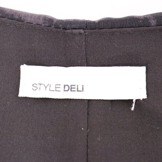 STYLE DELI(スタイルデリ)のSTYLE DELI　スタイルデリ　２トーン柄Vネックフレアワンピース　 レディースのワンピース(ひざ丈ワンピース)の商品写真