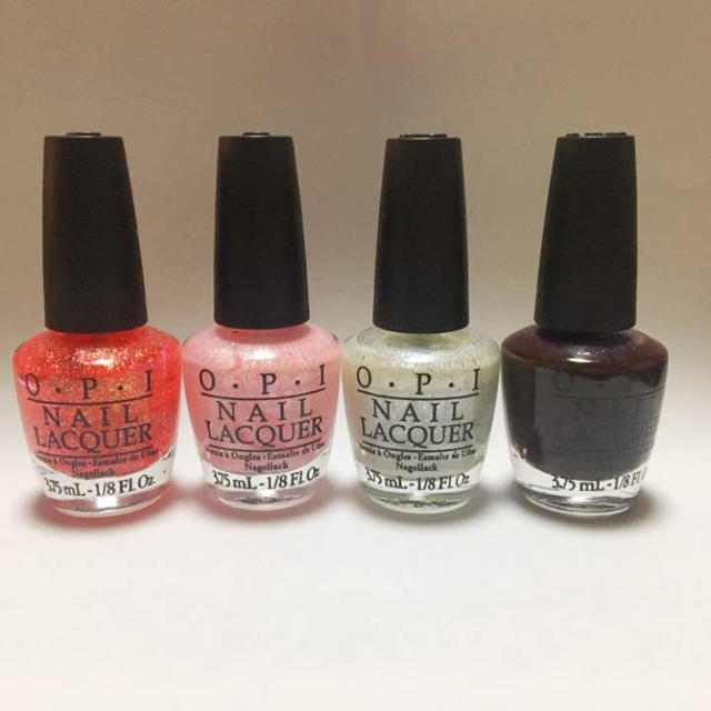 OPI(オーピーアイ)のOPIネイルのミニボトル 3.75ml 4本セット コスメ/美容のネイル(マニキュア)の商品写真