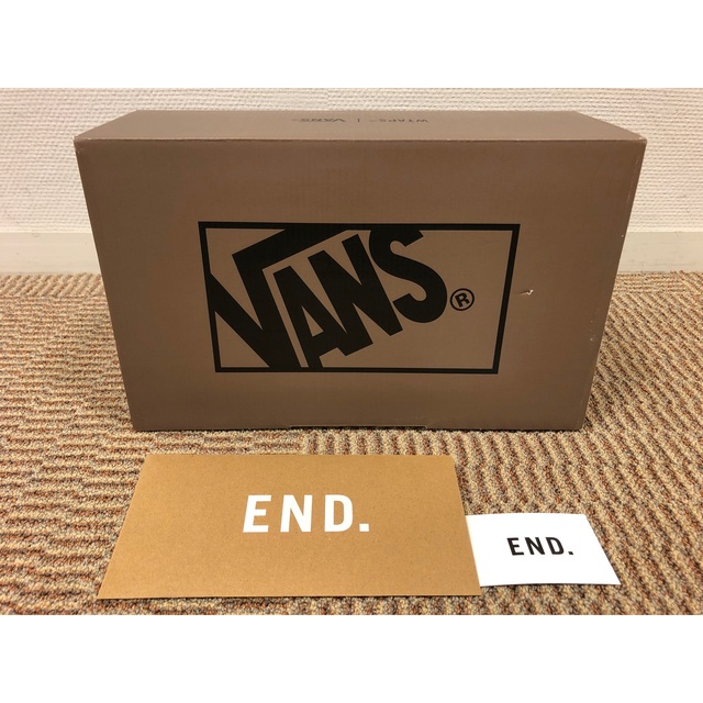 W)taps(ダブルタップス)の【新品】WTAPS×VANS OG CHUKKA LX ボーンスエードスニーカー メンズの靴/シューズ(スニーカー)の商品写真