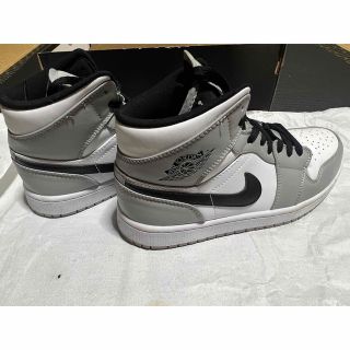 ジョーダン(Jordan Brand（NIKE）)のNIKE AIR JORDAN1 MID ライトスモークグレー　27.5cm(スニーカー)