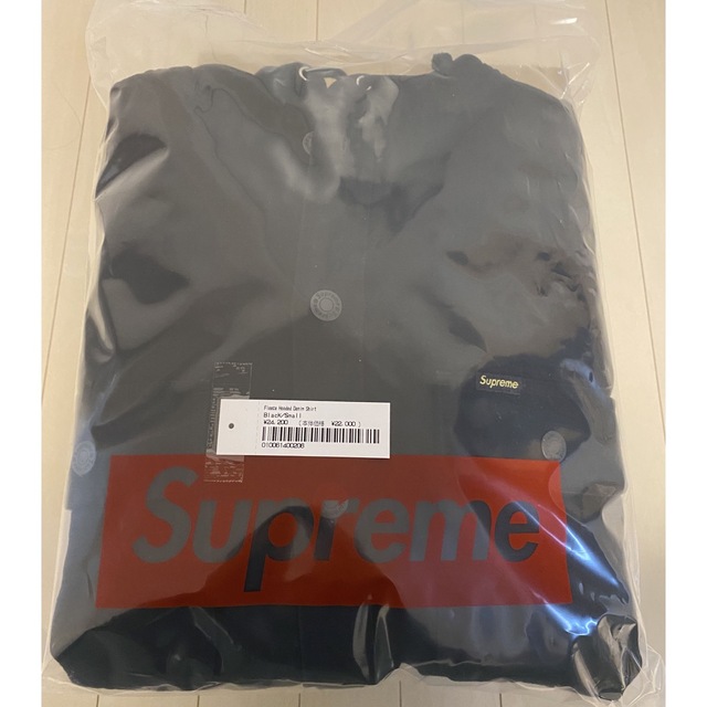 Supreme(シュプリーム)のSupreme Fleece Hooded Denim Shirt 黒　Sサイズ メンズのトップス(シャツ)の商品写真