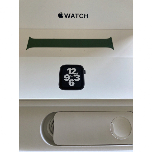 Apple Watch(アップルウォッチ)のアップルウォッチ　SE 40mm  メンズの時計(腕時計(デジタル))の商品写真