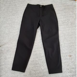 ジーユー(GU)の新品　GUの裏フリース暖かパンツ(M)(スラックス)