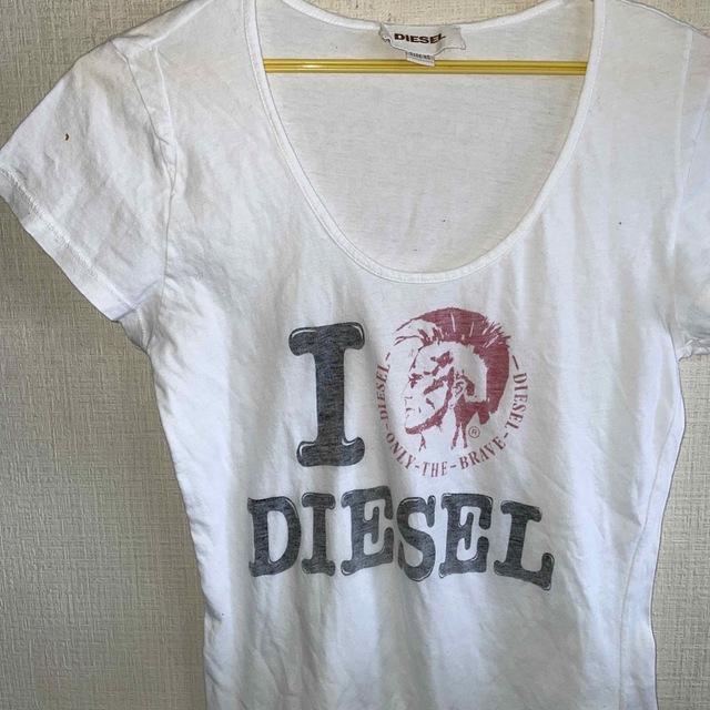 DIESEL(ディーゼル)のDIESELデイセルシャツ レディースのトップス(カットソー(半袖/袖なし))の商品写真