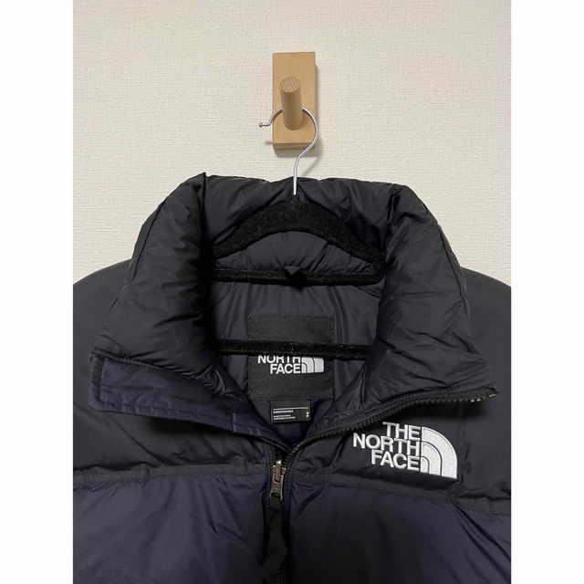 THE NORTH FACE(ザノースフェイス)の【新品】ザ ノースフェイス ヌプシ 1996 ダウン 700 濃紺×黒 S メンズのジャケット/アウター(ダウンジャケット)の商品写真