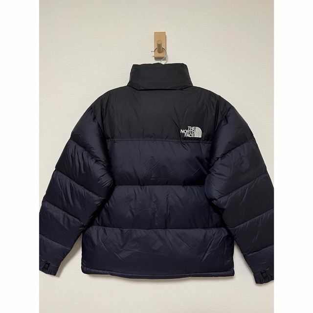 THE NORTH FACE(ザノースフェイス)の【新品】ザ ノースフェイス ヌプシ 1996 ダウン 700 濃紺×黒 S メンズのジャケット/アウター(ダウンジャケット)の商品写真