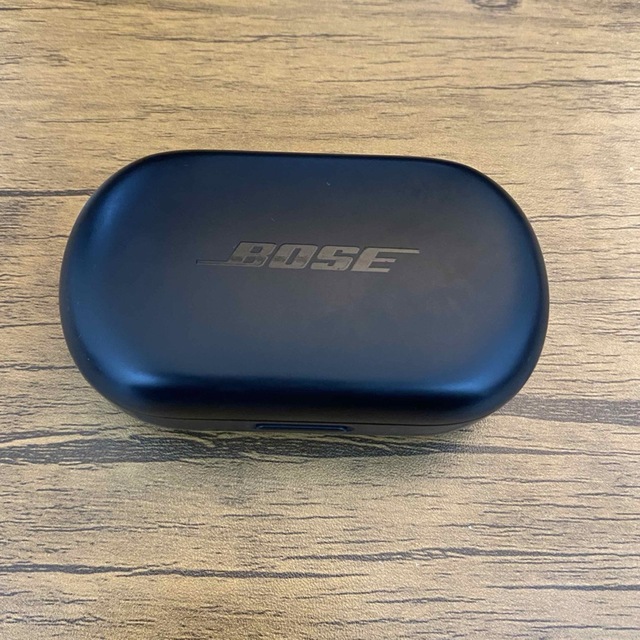 BOSE(ボーズ)のBOSE QC earbuds 右耳+ケース スマホ/家電/カメラのオーディオ機器(ヘッドフォン/イヤフォン)の商品写真