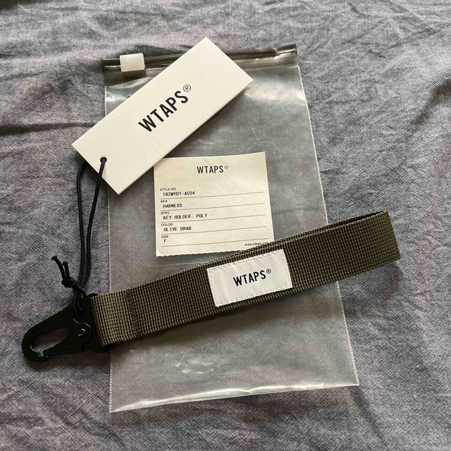 W)taps(ダブルタップス)のWTAPS KEY HOLDER OLIVE メンズのファッション小物(キーホルダー)の商品写真