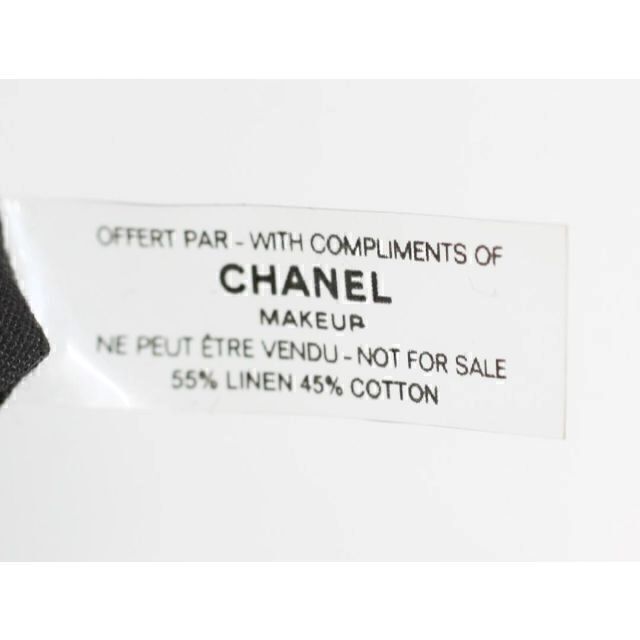 CHANEL(シャネル)のbk2 新品未使用本物　シャネル　非売品巾着ポーチ レディースのファッション小物(ポーチ)の商品写真