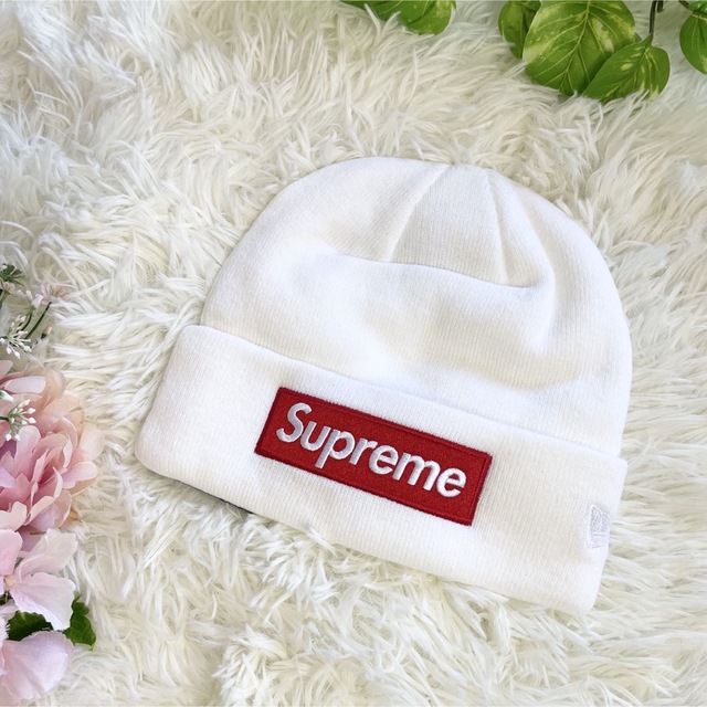 Supreme(シュプリーム)のSupreme New Era® Box Logo Beanie "White" メンズの帽子(ニット帽/ビーニー)の商品写真