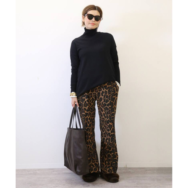 DEUXIEME CLASSE(ドゥーズィエムクラス)のDeuxieme Classe leopard easy パンツ36 レディースのパンツ(カジュアルパンツ)の商品写真