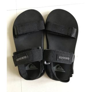 クイックシルバー(QUIKSILVER)のクイックシルバー　キッズ　サンダル　18cm ストラップ付夏用サンダル(サンダル)